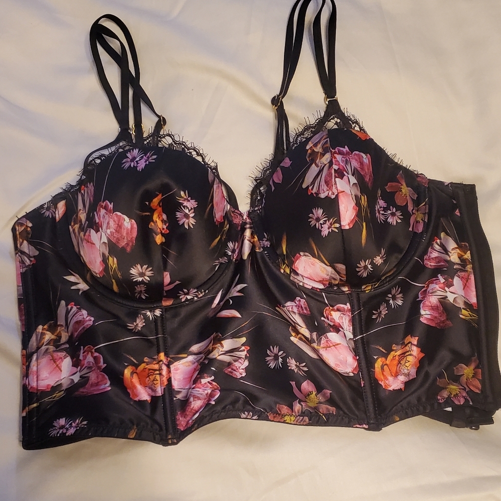 Black long bra